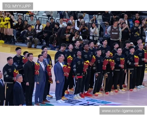 广厦迎战上海阵容豪华，卫冕冠军面临严峻考验