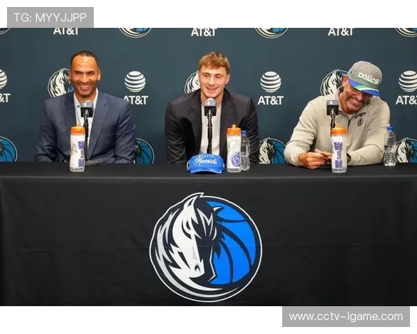 独行侠新秀库珀·弗拉格左脚中部扭伤，将缺席全明星周末